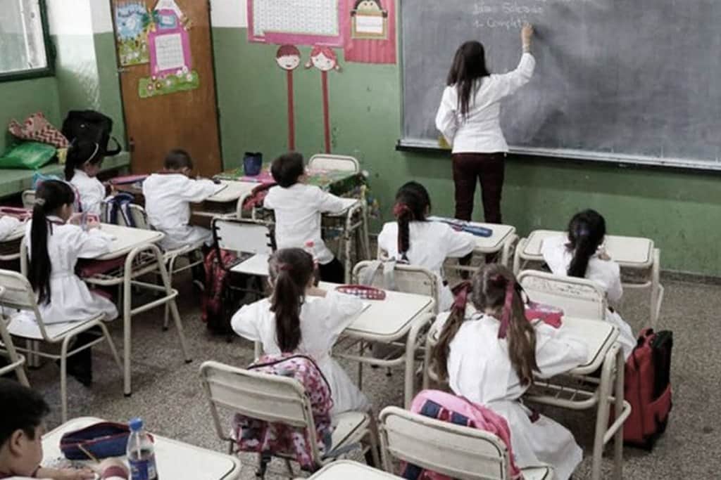 Según un informe, el rendimiento argentino en las pruebas PISA 2025 bajó respecto a 2022