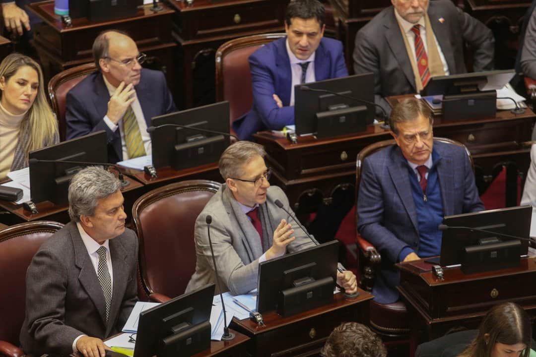El Senado analiza paquete de proyectos de aliados para asegurar respaldo antes de tratar reformas del Gobierno