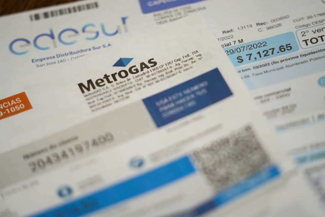 Los aumentos confirmados que llegan en septiembre: prepagas, transporte y colegios