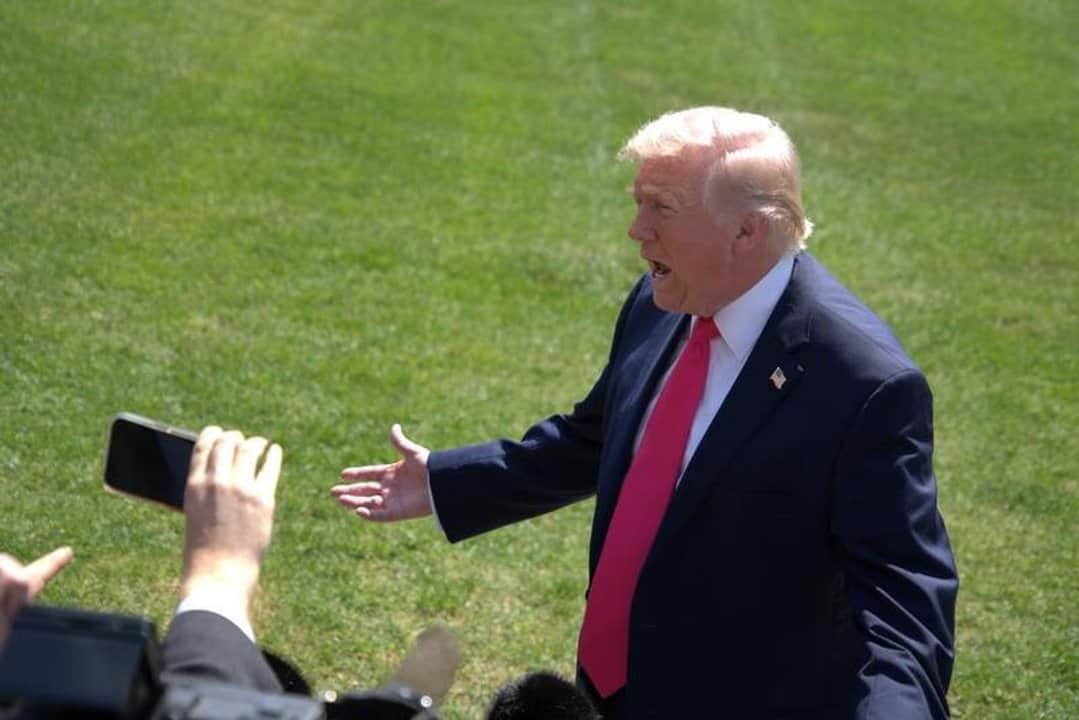 Trump sugirió que podría "revisar" el apoyo a Gran Bretaña en la disputa con la Argentina por las islas Malvinas