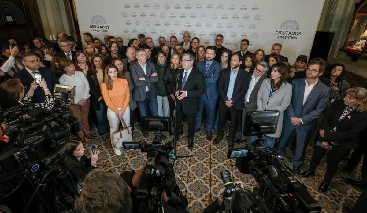 Golpe por golpe: la oposición busca sesionar en Diputados y el oficialismo mueve hilos para romper el quórum