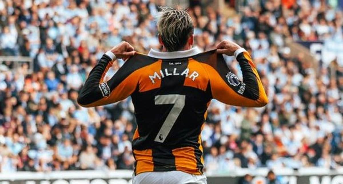 El sorprendente Hull City alcanzó el liderato de la Premier League