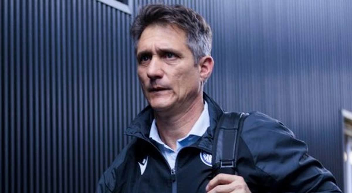 Barros Schelotto, indignado, pidió que dos referís "no dirijan nunca más a Vélez"