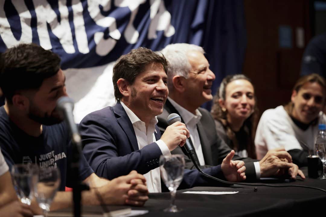Kicillof, duro contra Milei: “Mientras él ataca a las cooperativas, nosotros las defendemos”