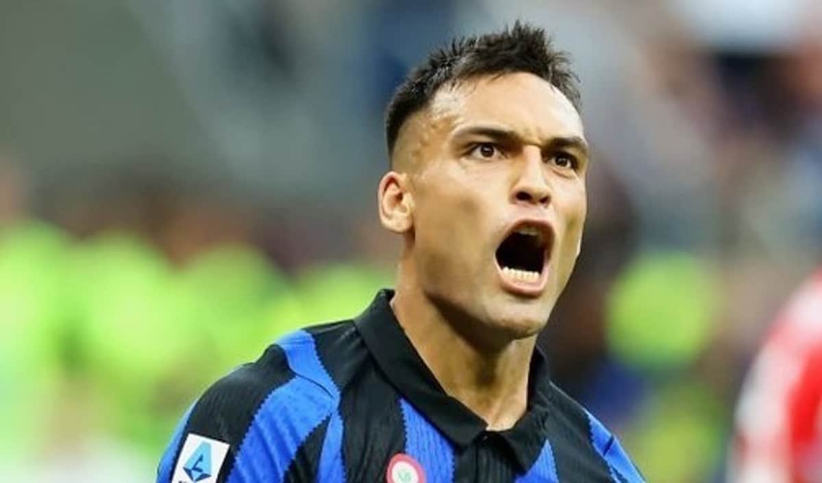 Inter dio vuelta al Napoli con un doblete de Lautaro Martínez