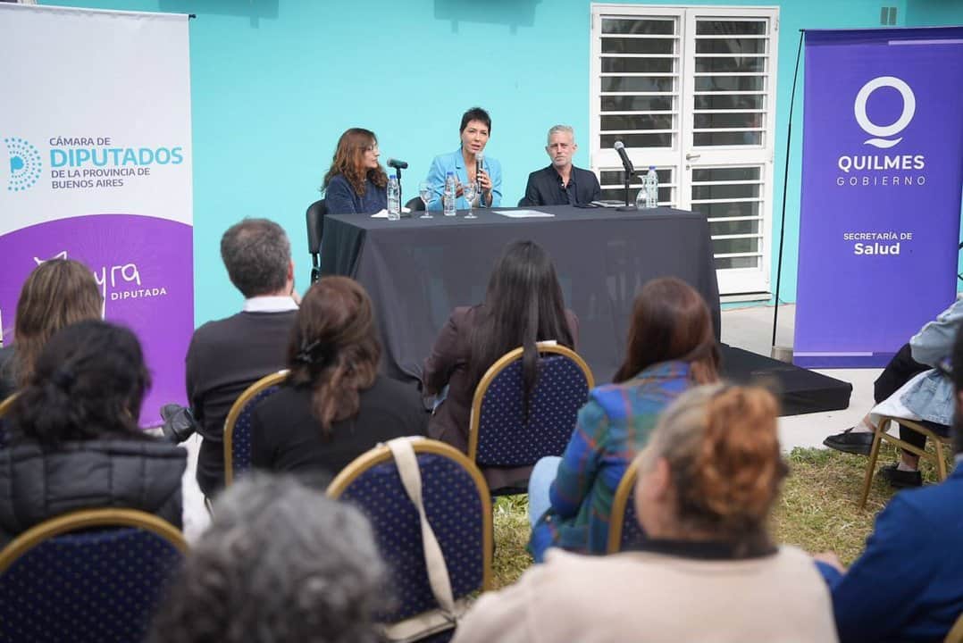 Mayra Mendoza presentó un proyecto para instalar carteles con líneas de atención al suicidio en zonas ferroviarias