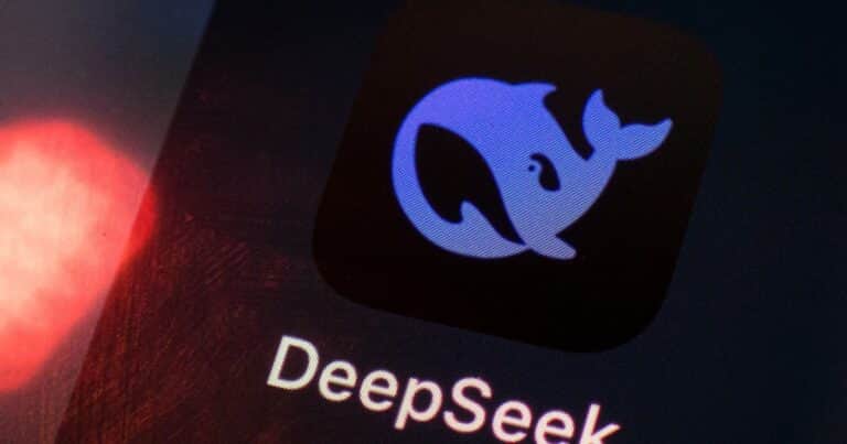 DeepSeek, la app china líder en descargas que desafía a la industria de la IA: cómo funciona y qué ventajas tiene sobre ChatGPT