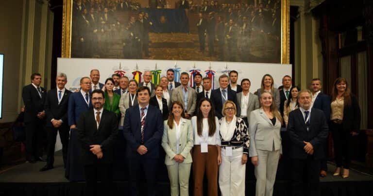 El campo y la política consolidan la cooperación sudamericana