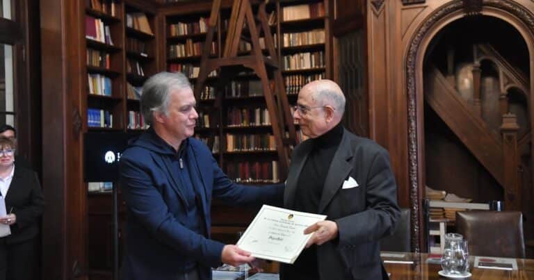 Jacques Bedel, destacado como personalidad de la cultura en la Legislatura porteña