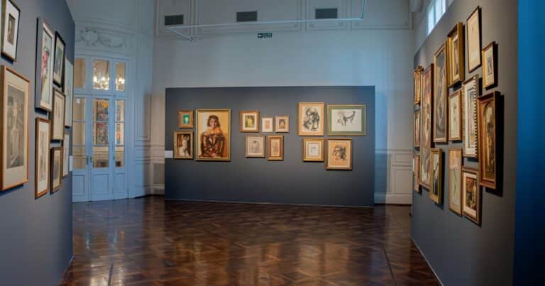 La valiosa colección de Guillermo Jaim Etcheverry completa el acervo del Museo de Arte de Tigre