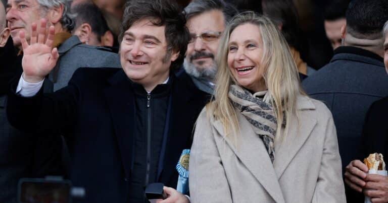 “Turbulencias”: el escándalo de los audios y la tensión por el dólar puso en alerta a un gigante de las finanzas