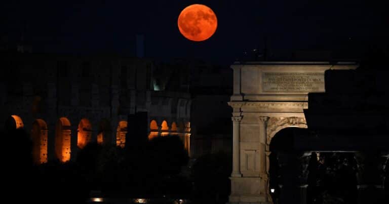 Roma en la literatura: un libro la recorre a través de los ojos de Montaigne, Goethe, Dickens y otros genios