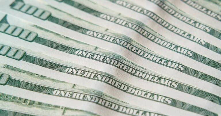 Dólar hoy y dólar blue, EN VIVO: a cuánto cotiza el oficial y cuál es el precio del paralelo este miércoles 6 de agosto, minuto a minuto