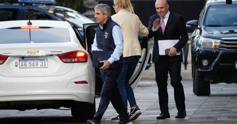 Deuda imparable: volvió a subir otros U$S 7.000 millones en agosto