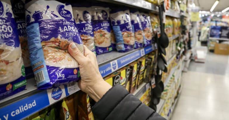 El efecto dólar llegó a las góndolas: alimenticias aplicaron subas de precios de hasta 5% y presionan sobre la inflación