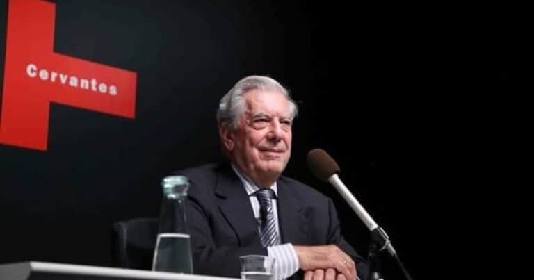 El Instituto Cervantes recibe hoy un legado ‘in memoriam’ de Mario Vargas Llosa