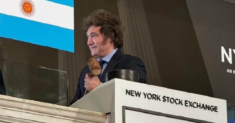 Uno de los fondos más grandes del mundo pide que el Gobierno libere el dólar: «Con este tipo de cambio no vamos a invertir»