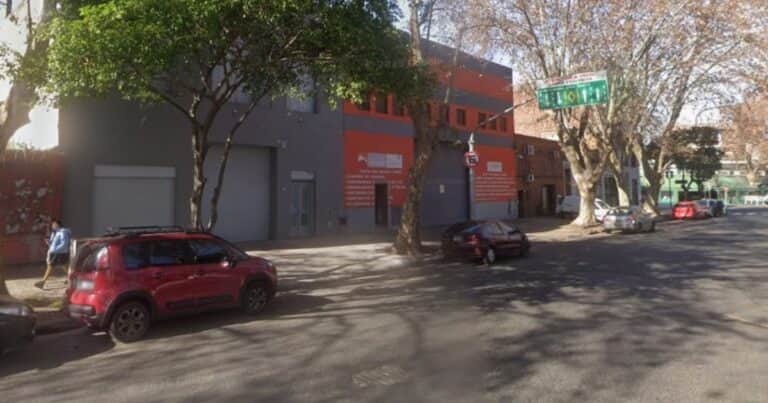 Robo y muerte en Parque Patricios: cuatro ladrones entraron a una empresa y un empleado se descompensó al llegar
