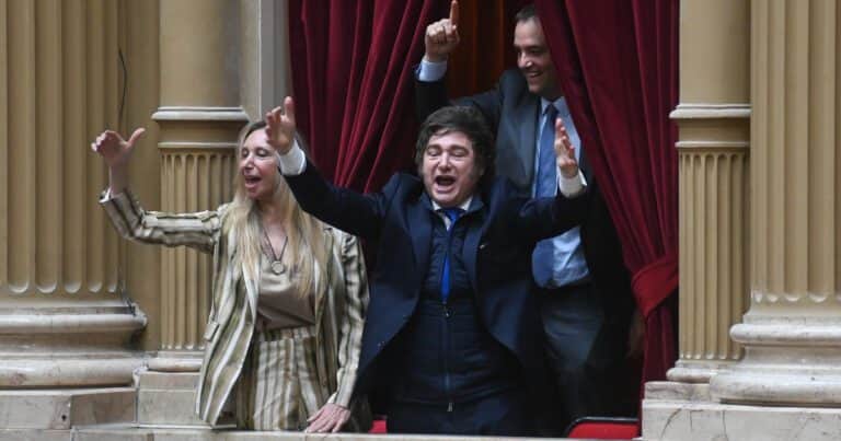 «Los juegos del hambre»: a pocos días de terminar el año, el Gobierno retiene a gobernadores fondos por $ 800.000 millones