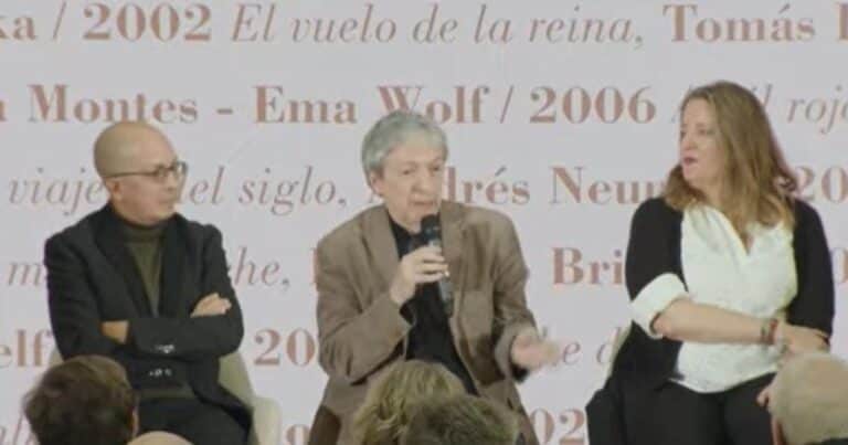 El escritor mexicano David Toscana ganó el Premio Alfaguara 2026