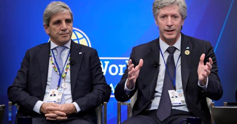 Nuevo test para el dólar: este mes el techo de la banda subirá 2,5% y el Central apuesta a sumar reservas