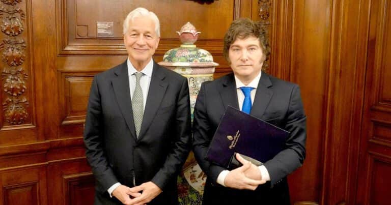Malestar en Wall Street: el negocio que se perdieron los bancos porque Argentina no salió a colocar deuda