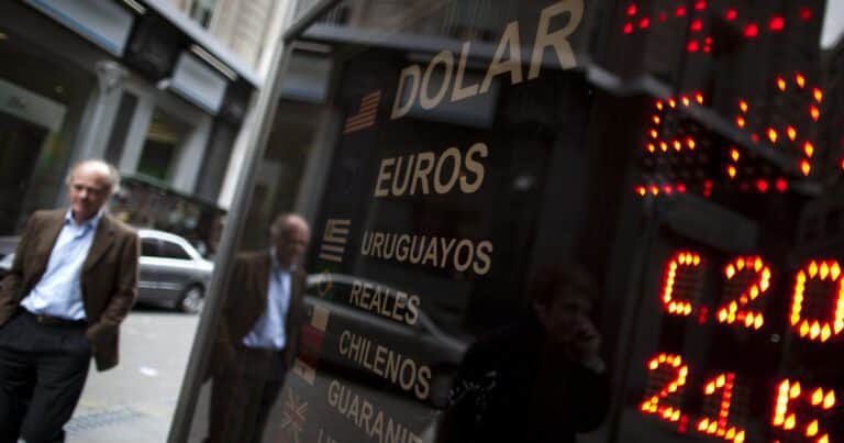 Dólar hoy: a cuánto cotizan el oficial y sus diferentes tipos de cambio este viernes 06 de marzo