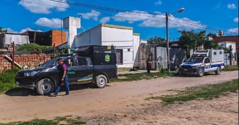 Salta: dos hermanos encontraron a su madre muerta y a su pareja ahorcada y sospechan que se trataría de un femicidio