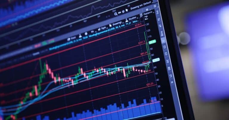 Alivio en los mercados: baja el dólar, las acciones argentinas suben hasta 8% y cae el riesgo país
