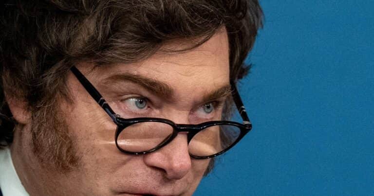 “Habrá que bancársela”: Milei se prepara para una inflación que baja muy lento y por si pierde Trump