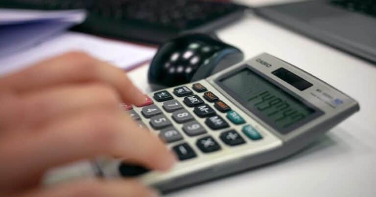 Millones de dólares se deben a las PYMES por falta de pago del IVA de exportación