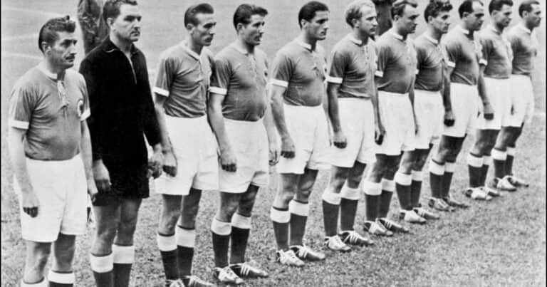 Las marcas deportivas y el mundial de fútbol, desde que el fundador de Adidas hizo de utilero en 1954