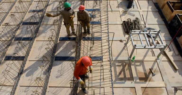 Empleo en crisis: en un año se perdieron 124.700 puestos formales y solo crecen los monotributistas