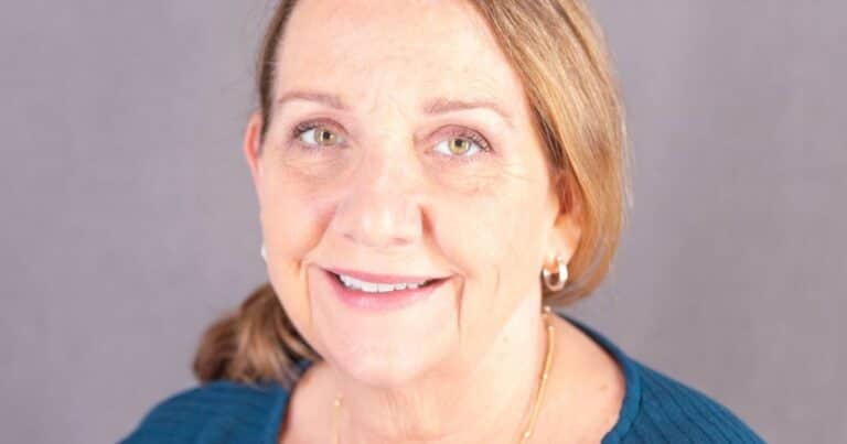 Laurie Theeke, científica y líder en enfermería: «La soledad puede retrasar la cicatrización de heridas crónicas, por eso la próxima frontera en el cuidado no serán solo los apósitos o los tratamientos avanzados, sino también la necesidad de conexión social»