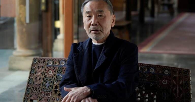 Haruki Murakami, escritor japonés: “Corro diez kilómetros o nado 1.500 metros (o ambas cosas); la mayor parte de lo que sé sobre escribir lo he aprendido corriendo”