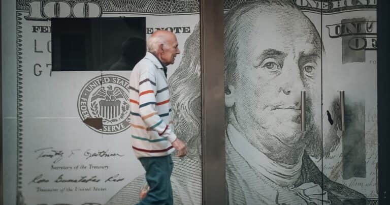 Los ahorristas volvieron al dólar: compraron US$ 1.500 millones en abril, el nivel más alto desde las elecciones