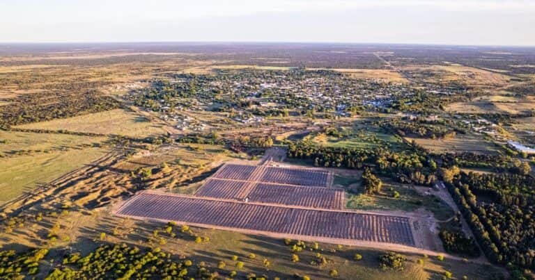La única provincia que siempre pagó por el suministro de luz ahora busca instalar parques de energías renovables
