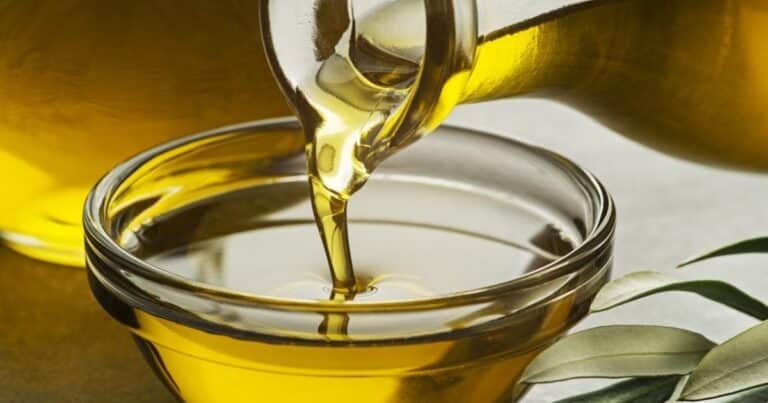 Emilio Lara, doctor en Antropología: «El aceite de oliva es lo más parecido que existe en la naturaleza a una fuente de la eterna juventud y fue el petróleo de la Antigüedad»