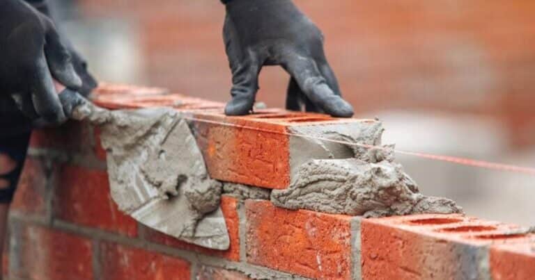 José Toro, albañil desde los 16 años: “Si eres bueno en la construcción, puedes ganar mucho más que en otros trabajos que no requieren formación”