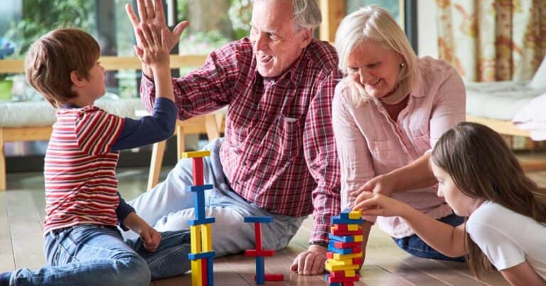 La enseñanza de El Principito sobre la felicidad: «Todas las personas mayores fueron al principio niños»
