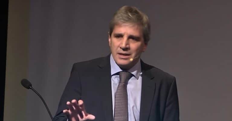 Con el riesgo país en 450 puntos, ¿qué le falta a la Argentina para volver a los mercados globales?