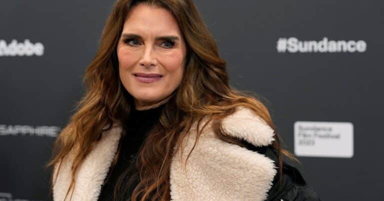 Brooke Shields, actriz de Hollywood: «Me siento más sexy a los 60 años que en mi juventud y no sé por qué resulta tan amenazante para la industria si somos el grupo demográfico más poderoso en el mundo de la belleza»