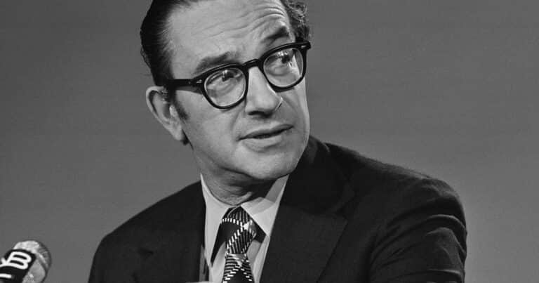 El legado de Alan Greenspan: el rol con Wall Street, la Argentina y su índice sobre ropa interior masculina
