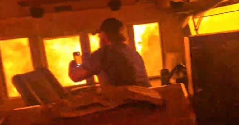 «Estamos rodeados de llamas»: el video del tren que quedó en medio de un incendio forestal en Canadá