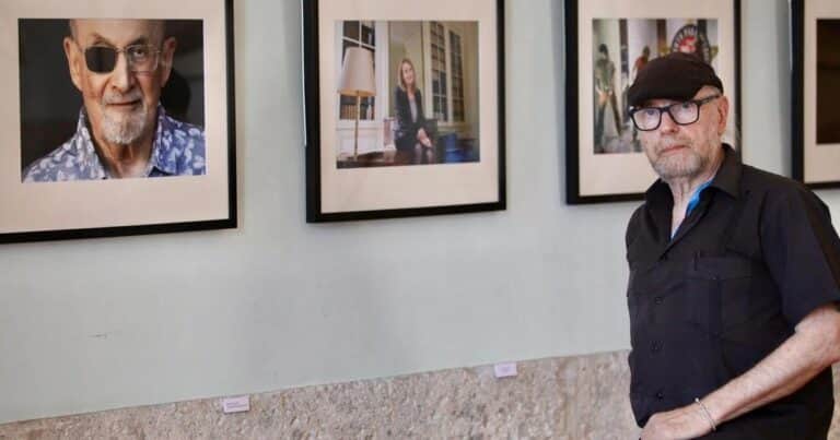 La exposición de Daniel Mordzinski que retrata a escritores perseguidos y defensores de la libertad