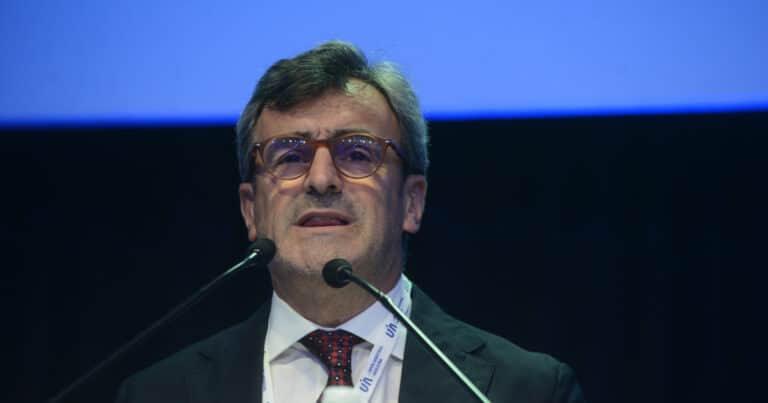 La UIA estimó una caída de la actividad industrial en junio y se profundiza la dinámica de «serrucho» del sector
