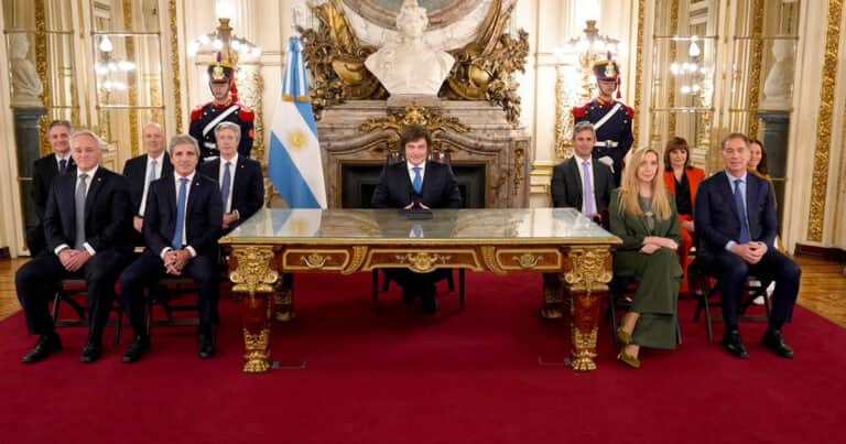Para analistas, la reforma del Banco Central blinda a la cúpula, pero limita al próximo gobierno