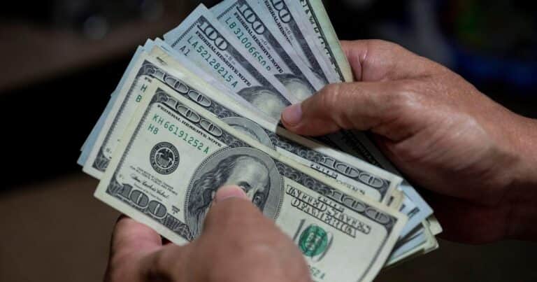 Dólar tarjeta hoy: a cuánto cotiza este domingo 26 de julio