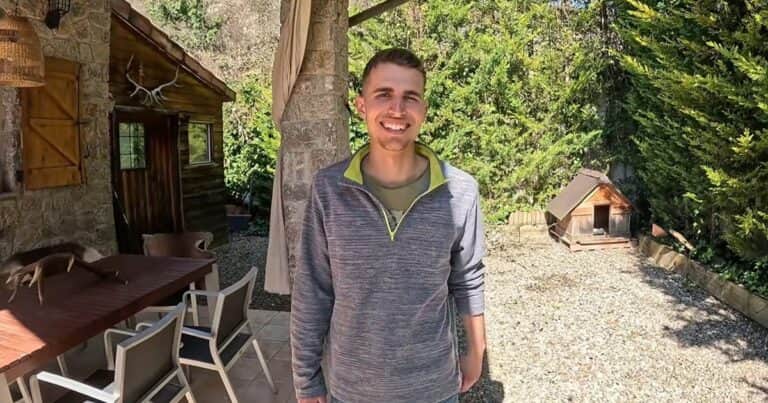 Arnau, 24 años, vive en el campo desde los 18: «A partir de los 15 años empecé a salir de caza con el grupo de cazadores del pueblo»