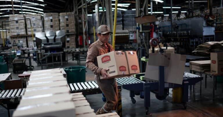 Cae el empleo en blanco y disminuyen los aportantes a la Seguridad Social